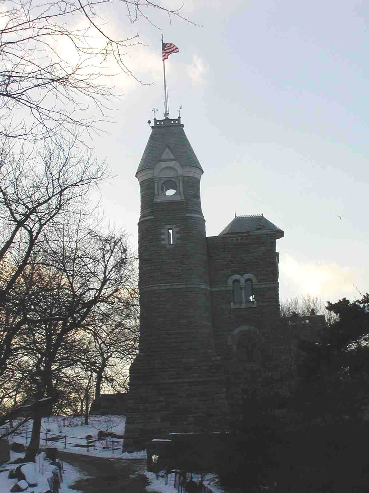 0902_-_nyc_-_5th_ave_-_central_park_-_balvadier_castle