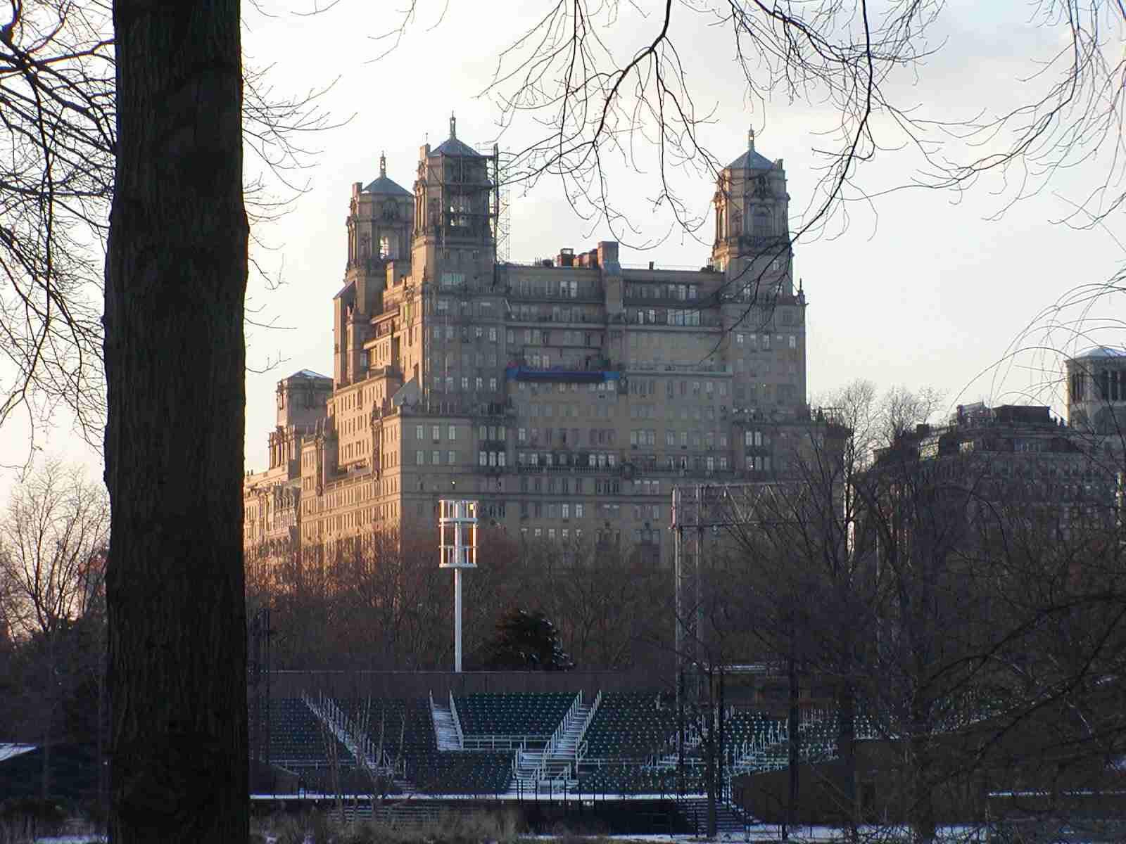 0902_-_nyc_-_5th_ave_-_central_park_-_view_across_the_river_2