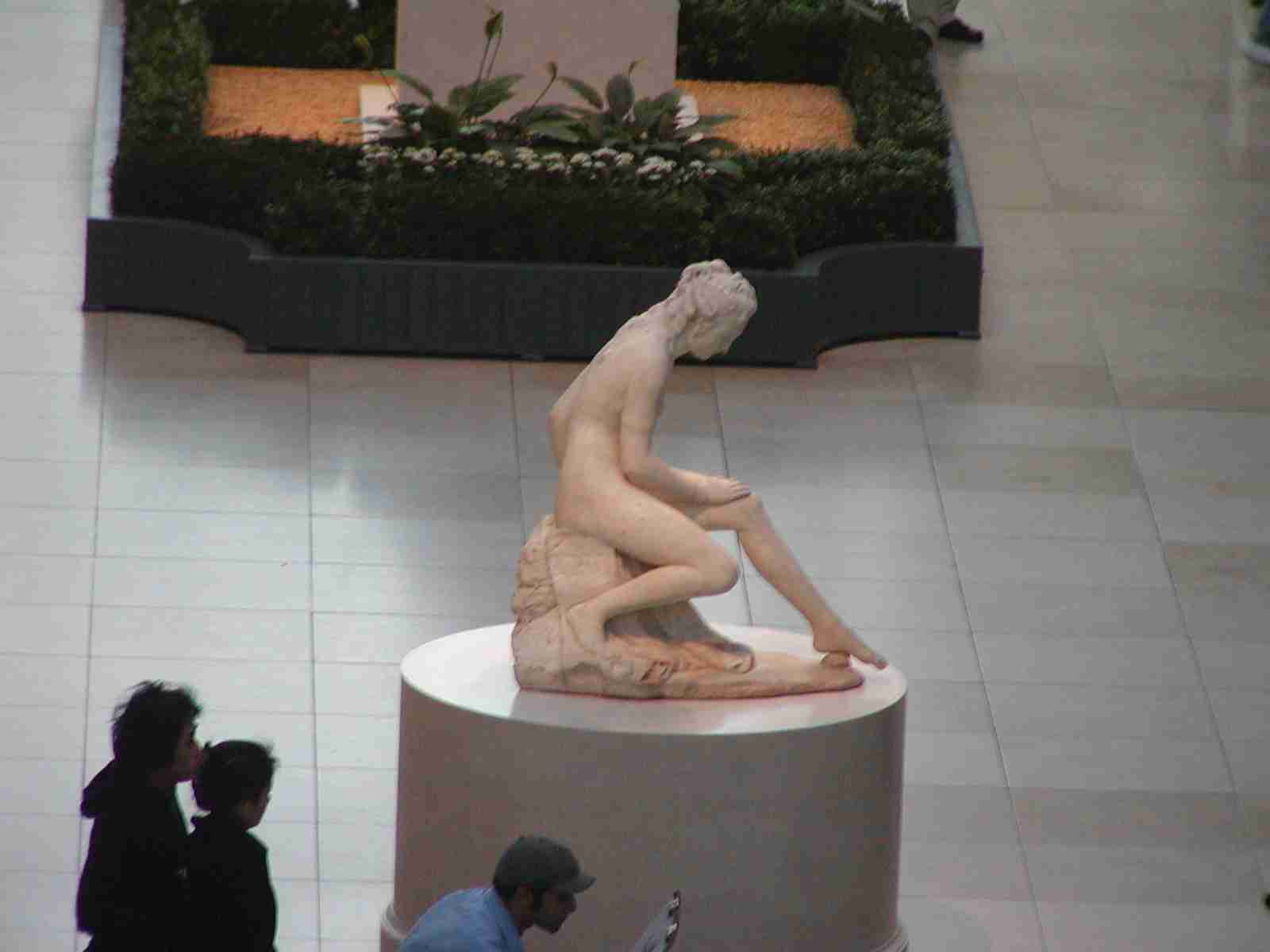 0902_-_nyc_-_met_-_main_hole_2