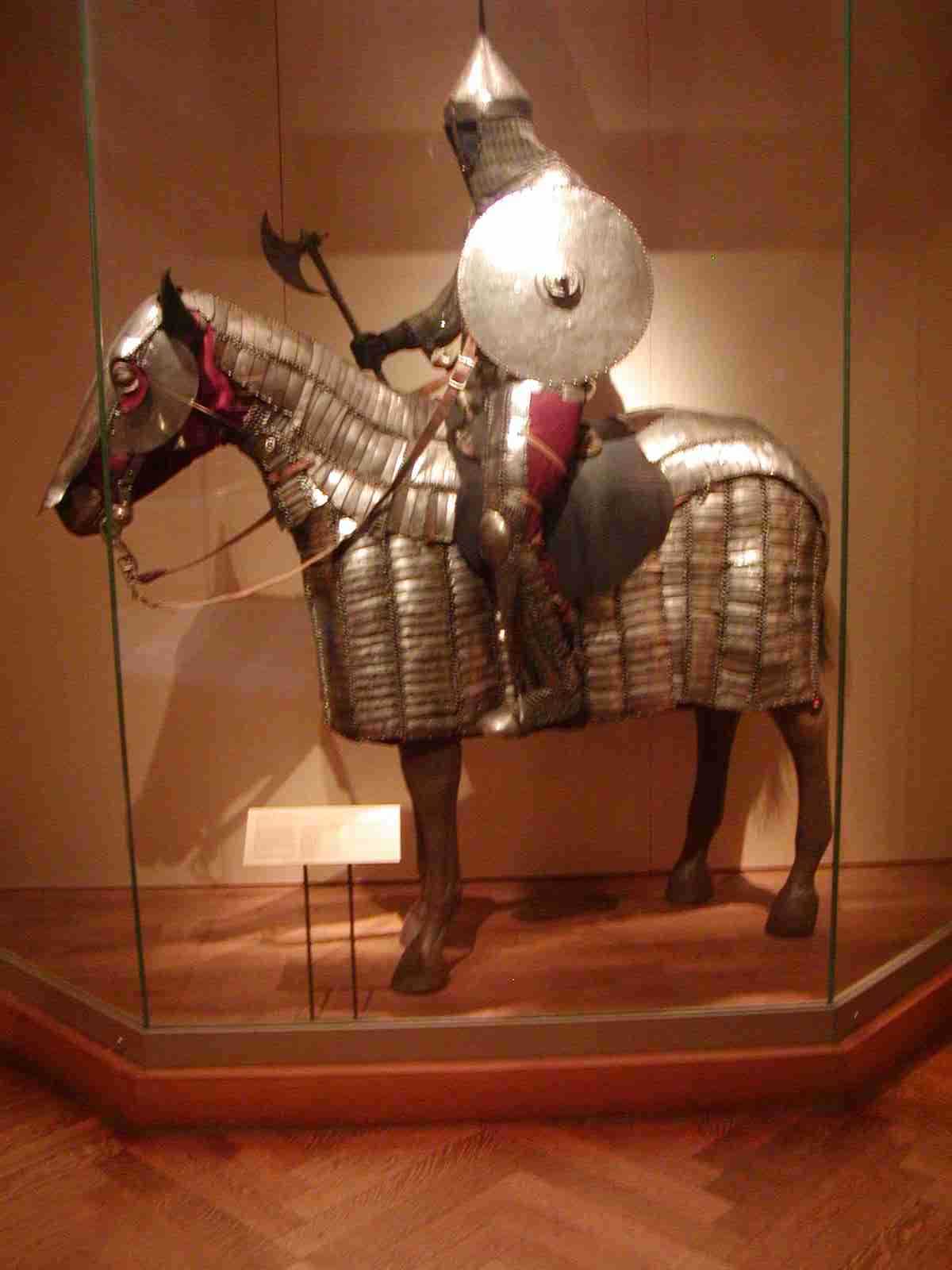 0902_-_nyc_-_met_-war__armor_exibit_7